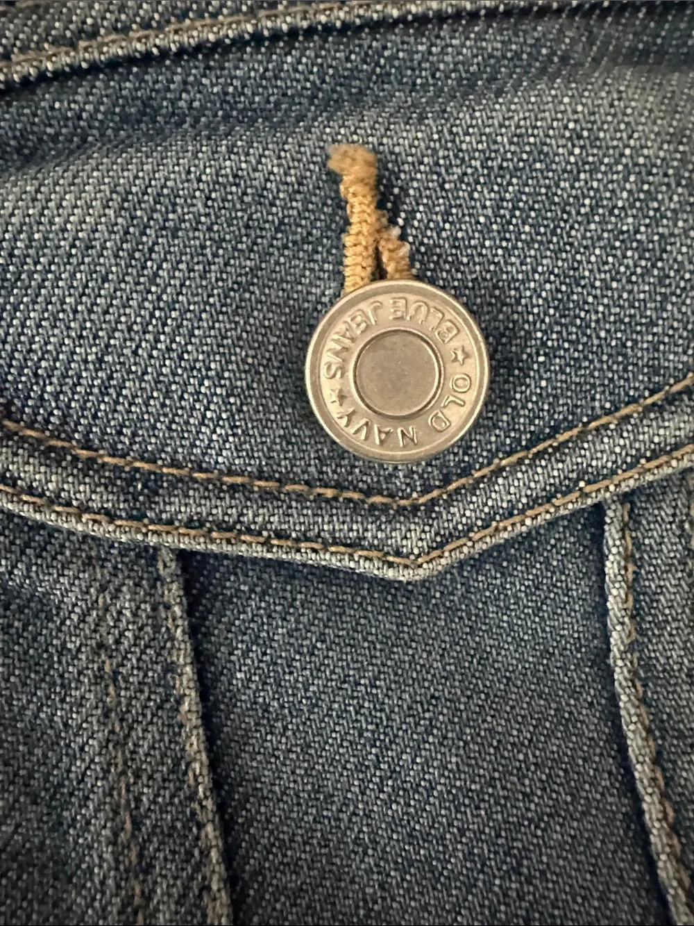 Old Navy tag reads